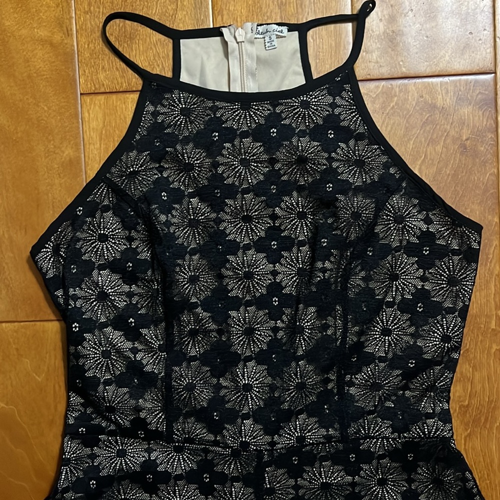 Bleuh Ciel Black Floral Lace Halter Romper Women’s Small Whimsigoth GNO Y2K - Picture 3 of 11